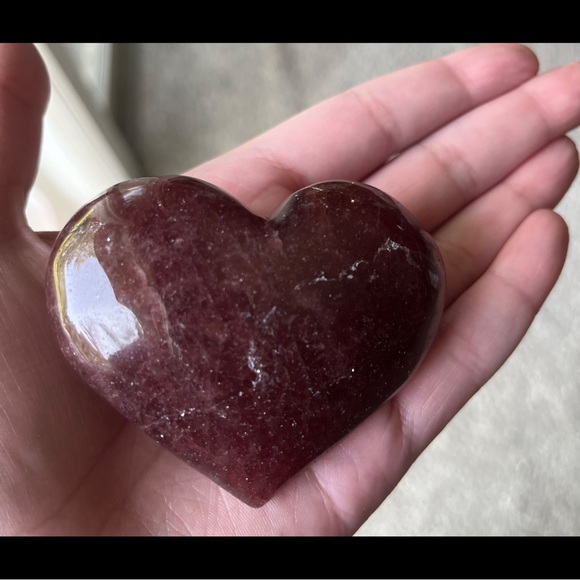 Tanzberry Quartz Polished Heart Carving - Picture 11 of 15